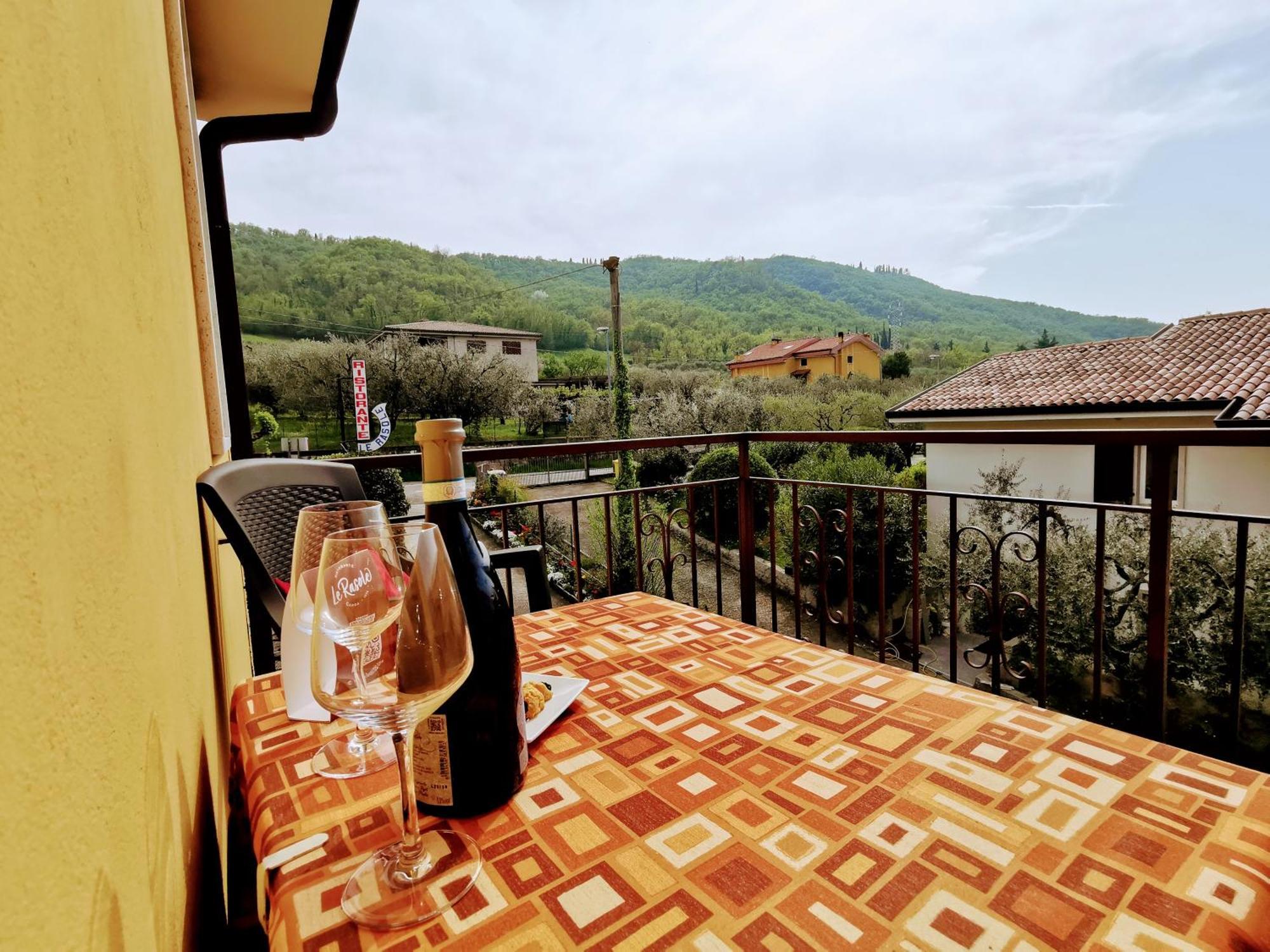 Отель Ristorante Le Rasole Гарда Экстерьер фото